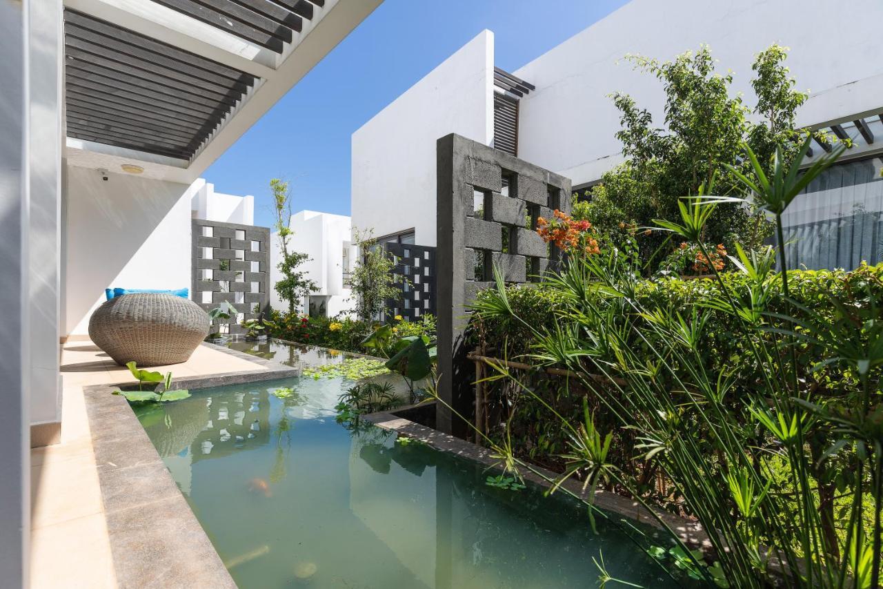 Okinawa Villas And Beach Club - Oceanami Resort Long Hai Kültér fotó