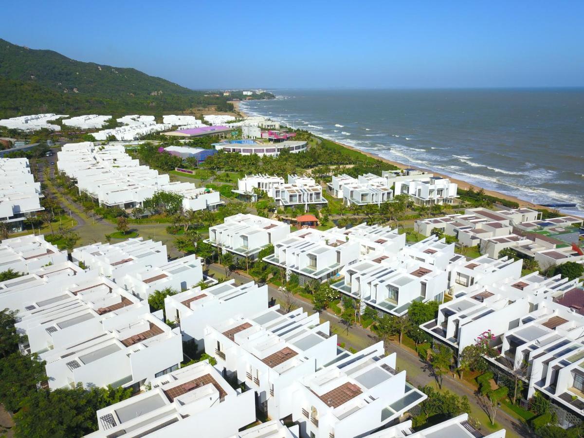 Okinawa Villas And Beach Club - Oceanami Resort Long Hai Kültér fotó