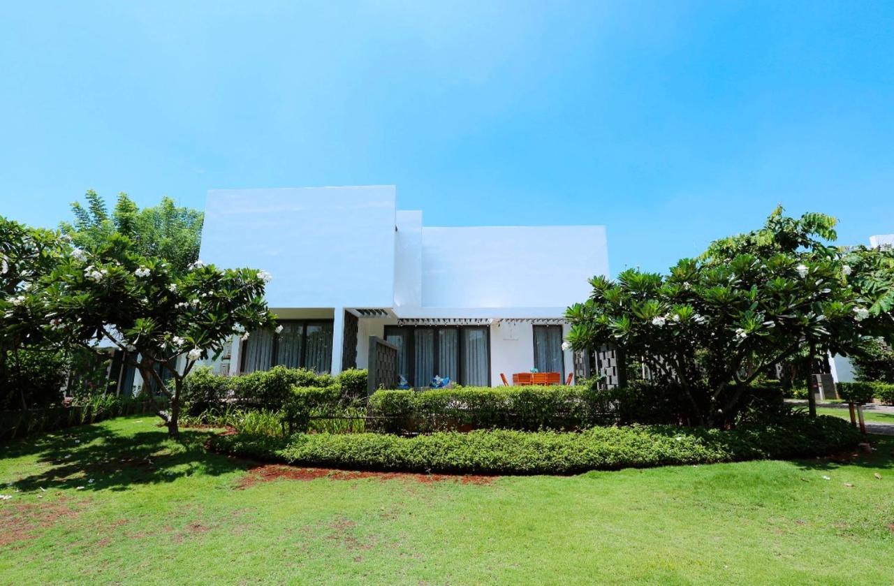 Okinawa Villas And Beach Club - Oceanami Resort Long Hai Kültér fotó